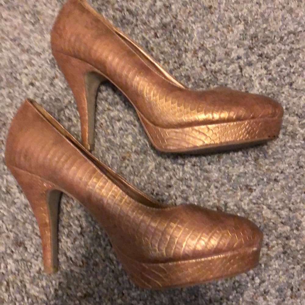 Do t wear high heals anymore
